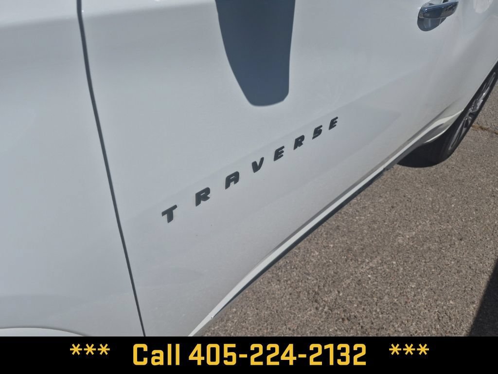 Used 2022 Chevrolet Traverse Premier w/ LPO, Blackout Package FWD image 7