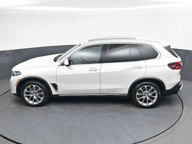Used 2024 BMW X5 xDrive40i w/ Premium Package AWD/4WD image 30