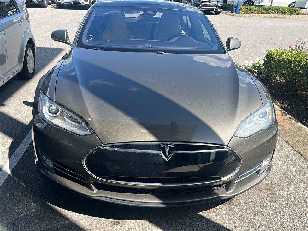 Used 2015 Tesla Model S 70D AWD/4WD image 3