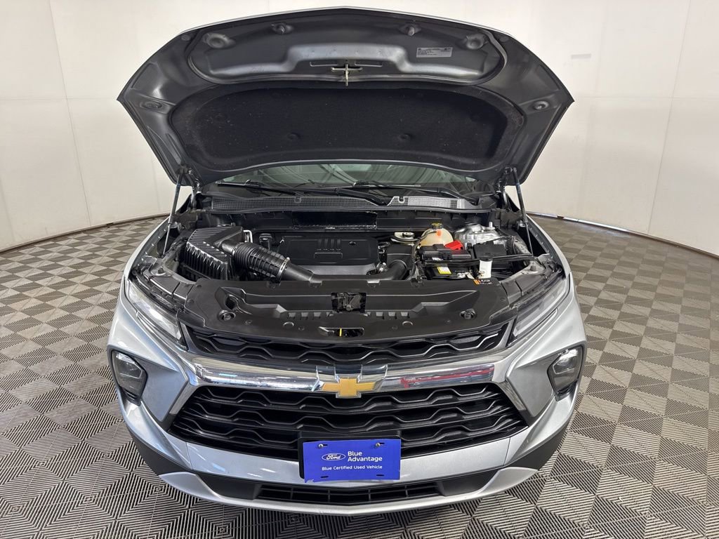 Used 2023 Chevrolet Blazer LT AWD/4WD image 4
