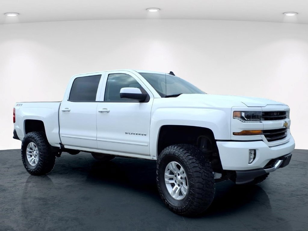 Used 2016 Chevrolet Silverado 1500 LT w/ All Star Edition AWD/4WD image 4