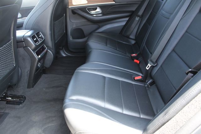 Used 2023 Mercedes-Benz GLE 450 4MATIC w/ AMG Line Exterior image 40