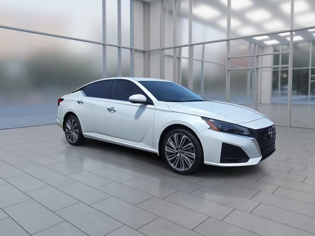 Certified 2025 Nissan Altima 2.5 SL AWD/4WD image 2
