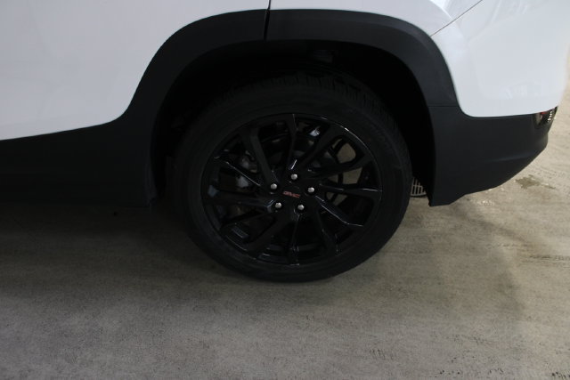 Used 2023 GMC Terrain SLE w/ Driver Convenience Package AWD/4WD image 32