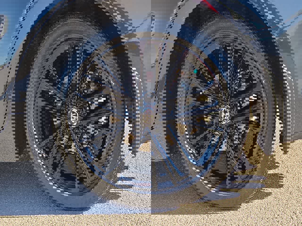 Certified 2025 Toyota Camry SE w/ Convenience Package image 12