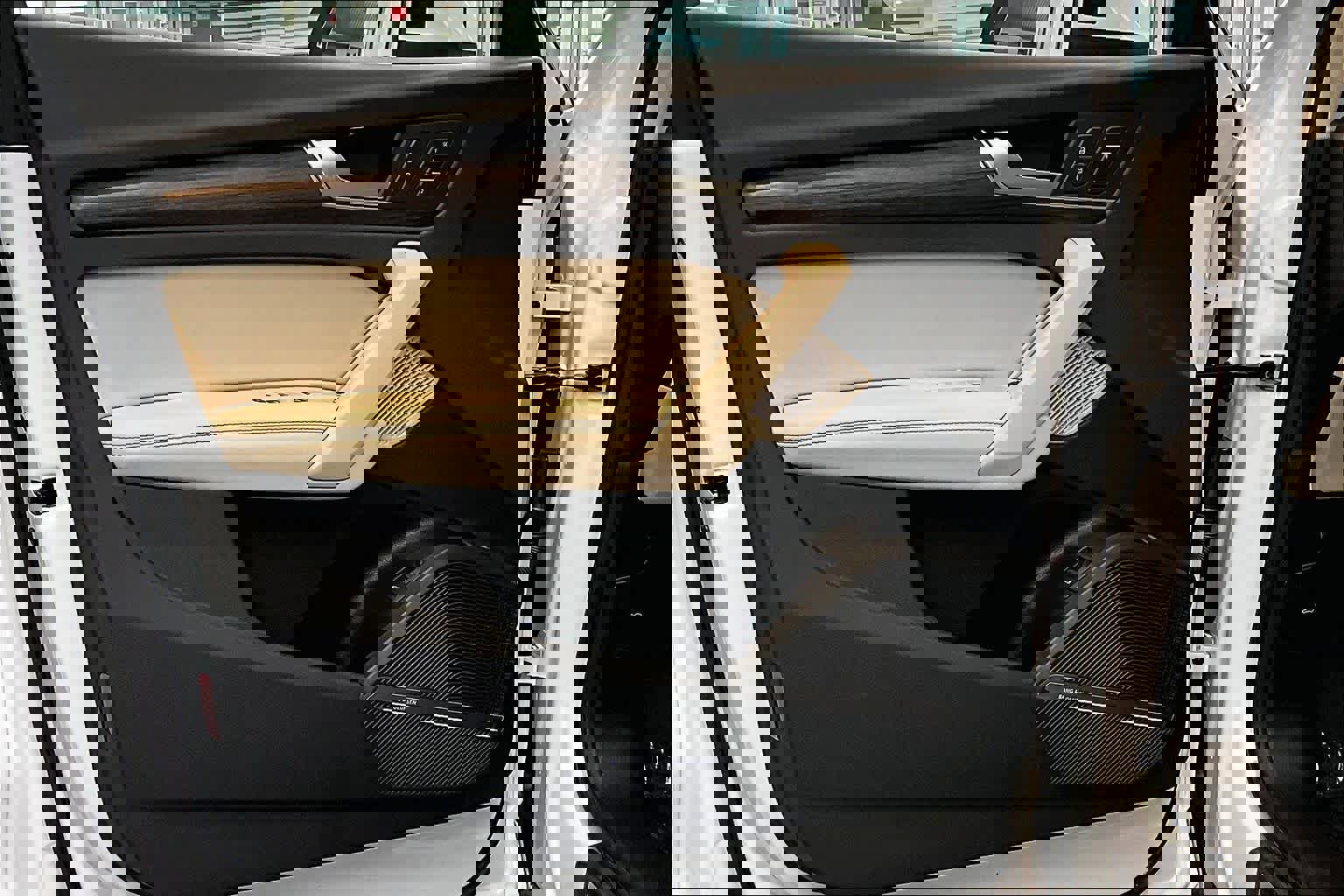 Certified 2025 Audi Q5 2.0T Premium Plus w/ Premium Plus Package image 21