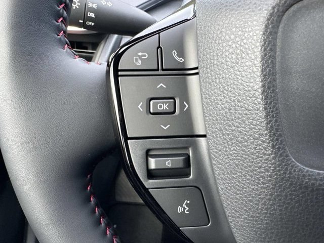 New 2026 Toyota Prius Plug-In Hybrid FWD image 25
