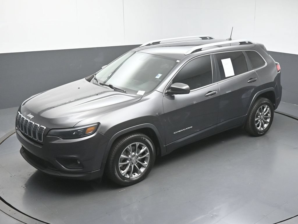 Used 2019 Jeep Cherokee Latitude Plus w/ Comfort/Convenience Group FWD image 41