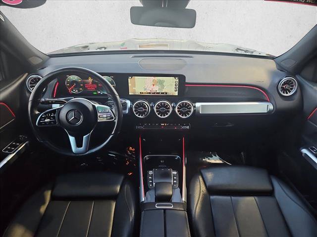 Used 2023 Mercedes-Benz EQB 300 4MATIC image 18
