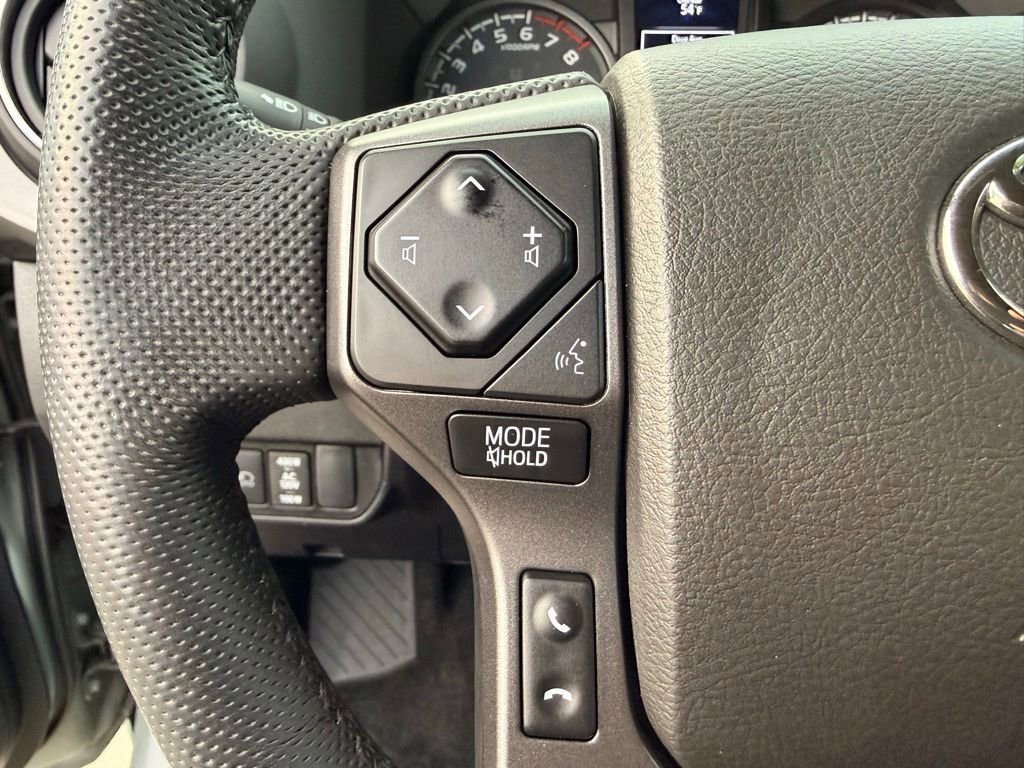 Used 2023 Toyota Tacoma TRD Sport AWD/4WD image 21