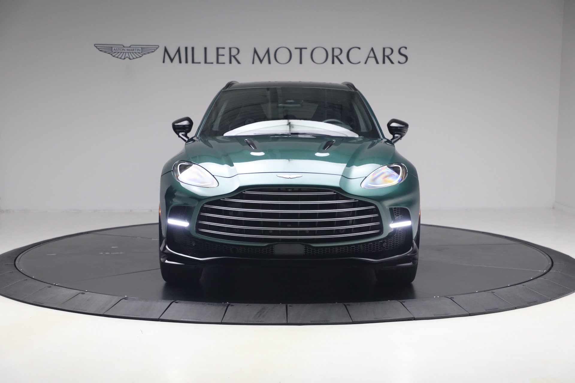 Used 2026 Aston Martin DBX 707 AWD/4WD image 12