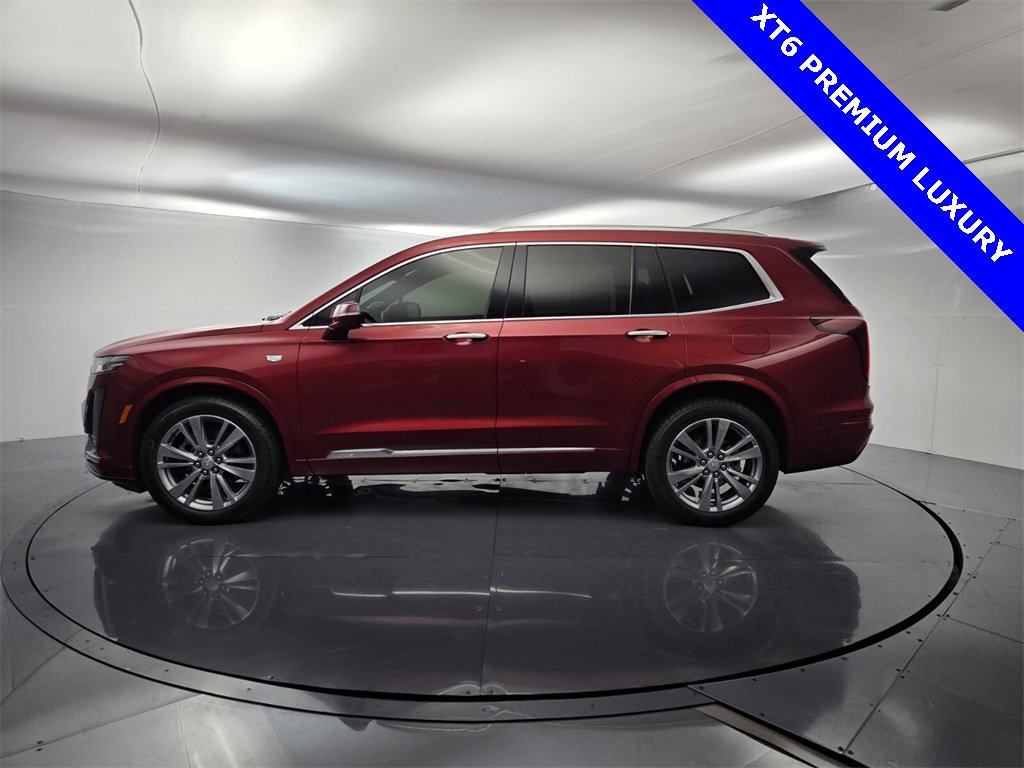 Used 2024 Cadillac XT6 Premium Luxury image 8