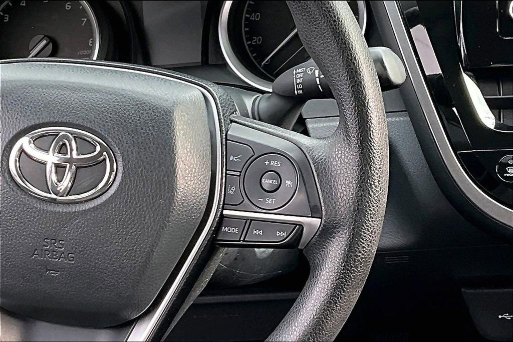 Used 2024 Toyota Camry LE image 12
