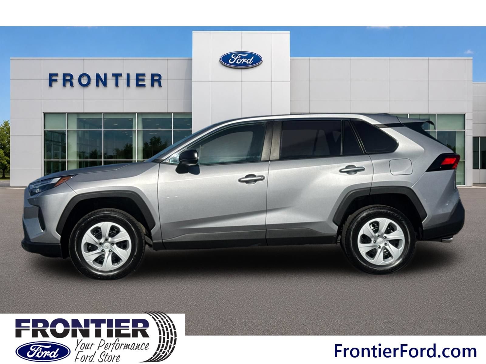 Used 2024 Toyota RAV4 LE AWD/4WD image 8
