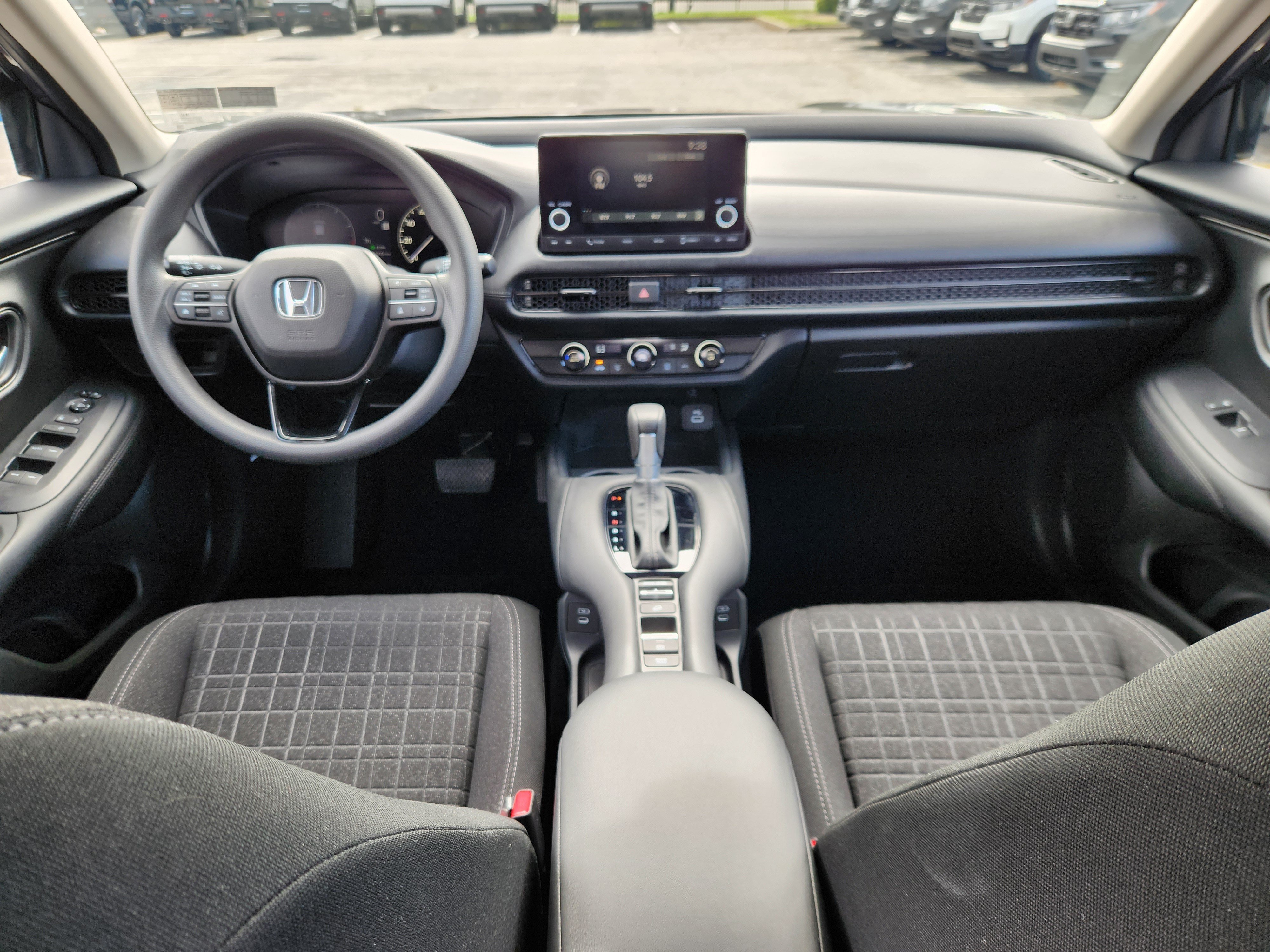 Certified 2025 Honda HR-V LX image 8