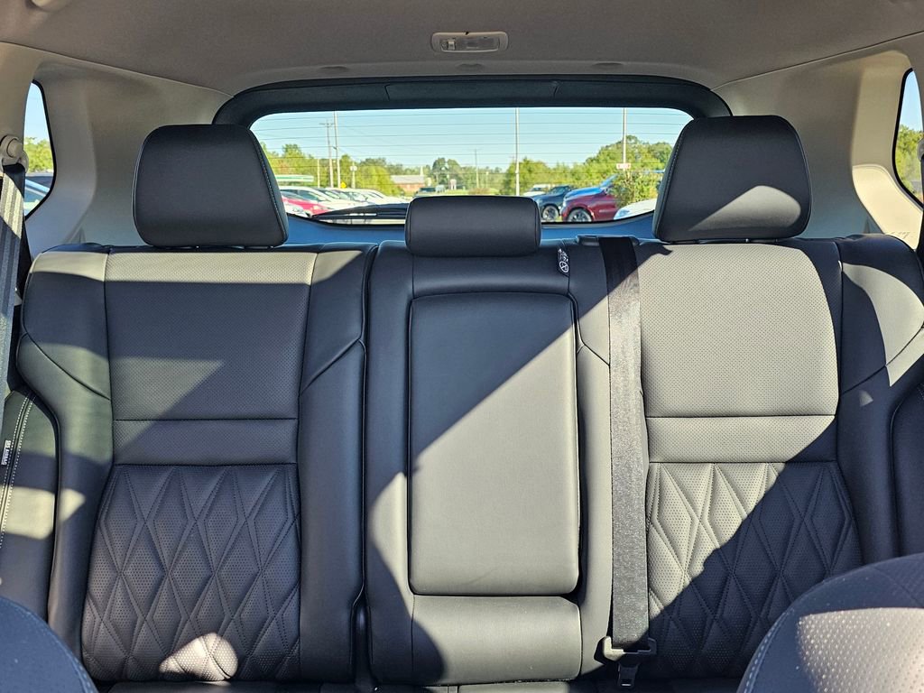 Used 2023 Nissan Rogue Platinum w/ Platinum Premium Package image 27
