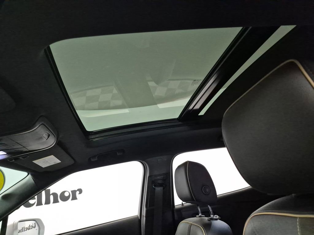 Used 2019 Chevrolet Blazer Premier w/ Sun and Wheels Package image 23