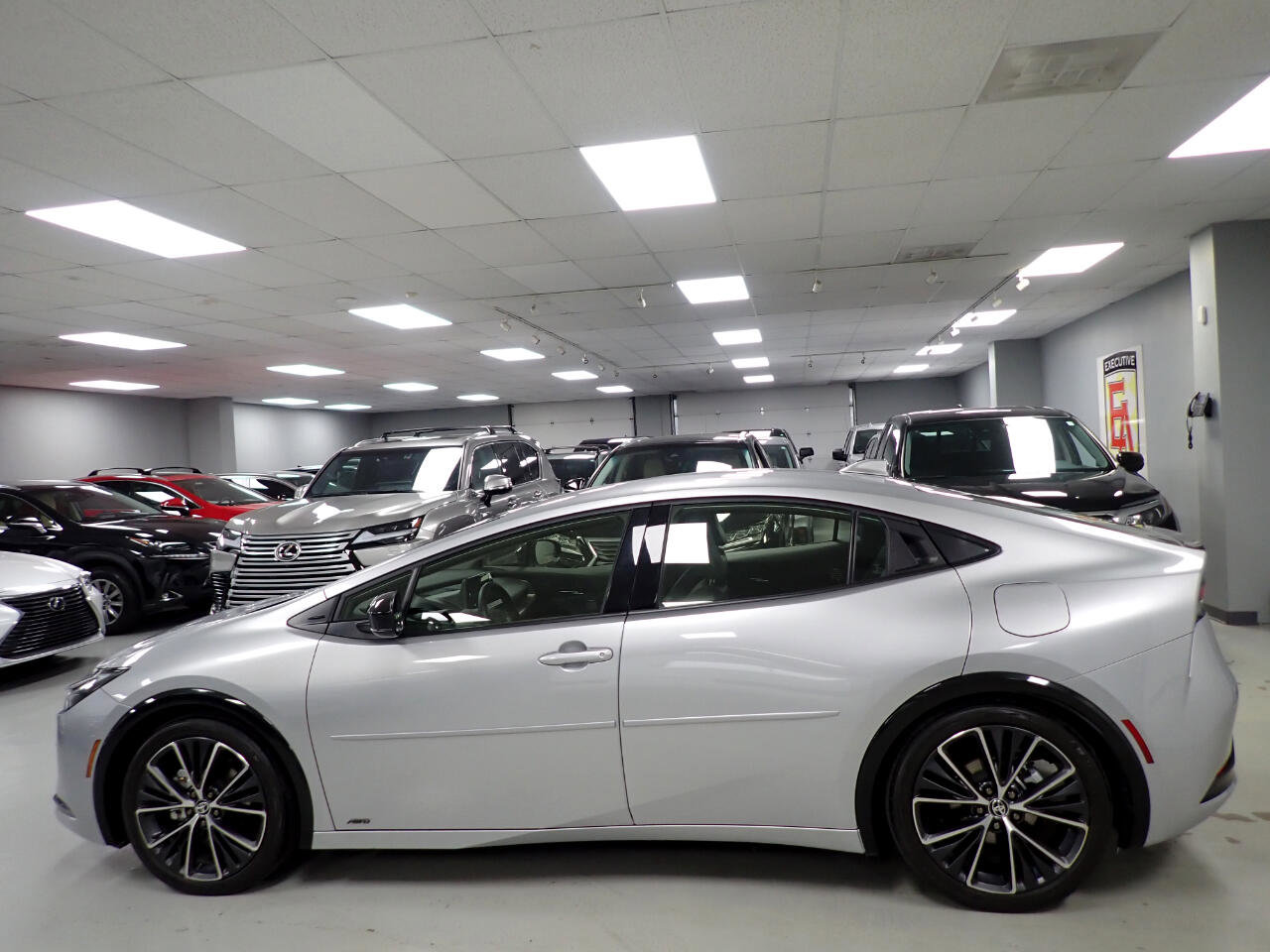 Used 2024 Toyota Prius XLE image 20