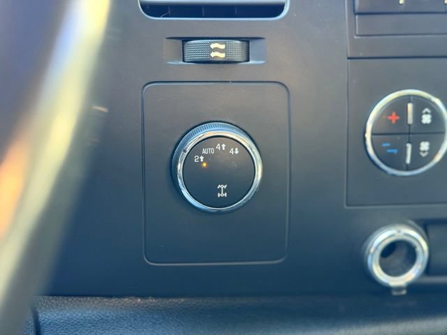 Used 2011 Chevrolet Silverado 1500 LT w/ All-Star Edition AWD/4WD image 12