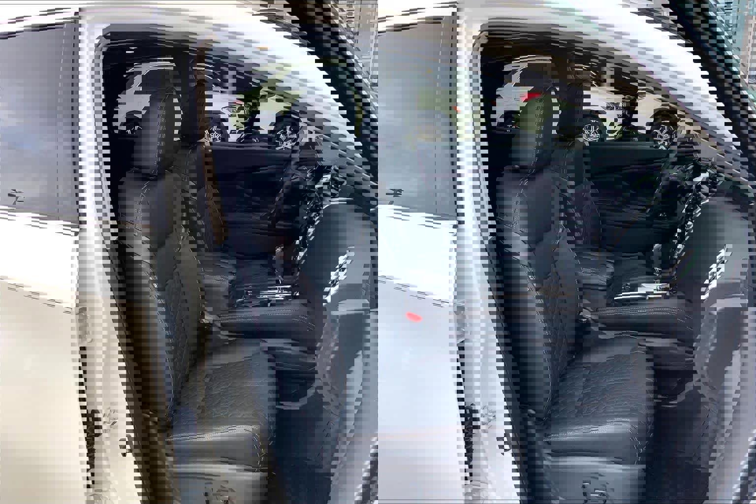 Used 2023 Nissan Murano Platinum w/ Cargo Package image 9