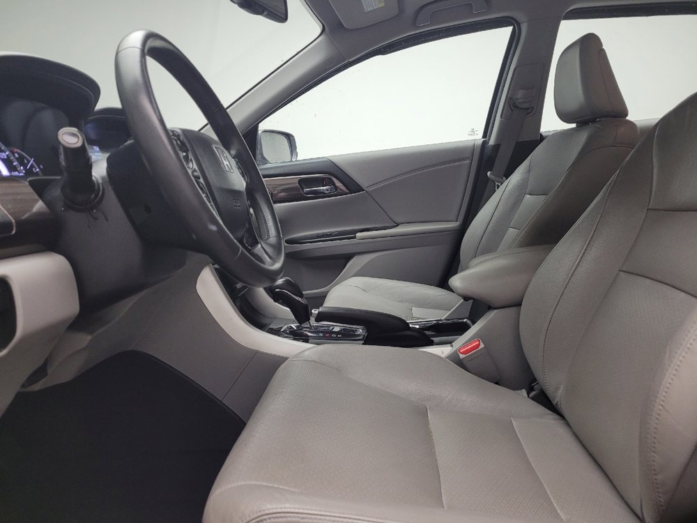 Used 2017 Honda Accord EX-L image 17