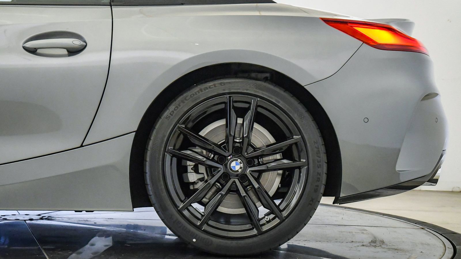 New 2026 BMW Z4 sDrive30i w/ Premium Package image 11