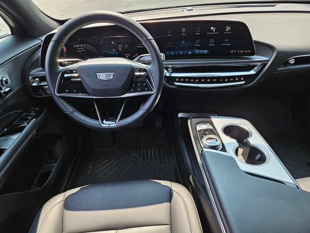 Used 2024 Cadillac Lyriq Tech AWD/4WD image 12