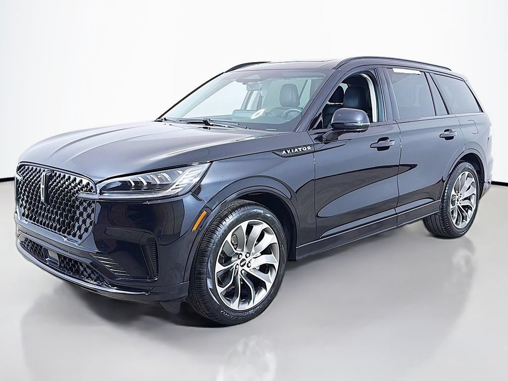 Used 2025 Lincoln Aviator AWD w/ Jet Appearance Package image 12