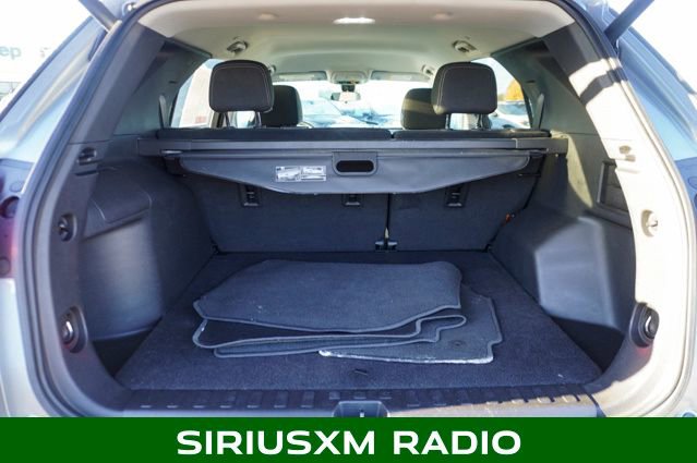 Used 2023 Chevrolet Equinox LT w/ Driver Convenience Package image 5