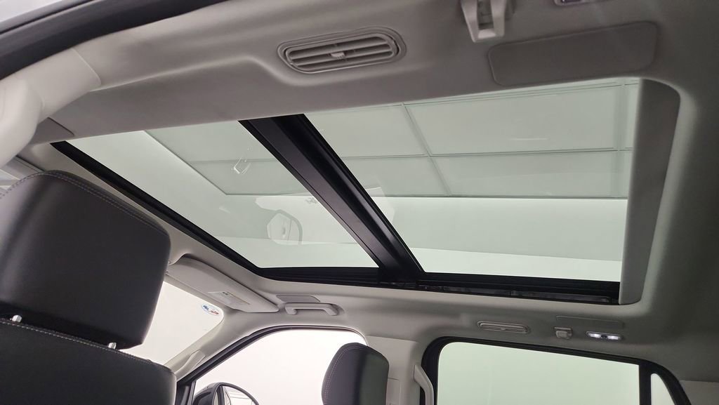 New 2025 Ford Expedition Max Platinum w/ Driver's Package image 13