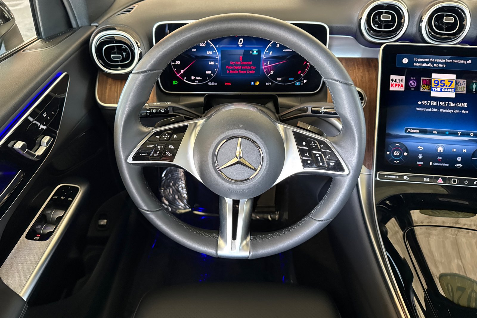 Used 2026 Mercedes-Benz GLC 300 4MATIC image 17