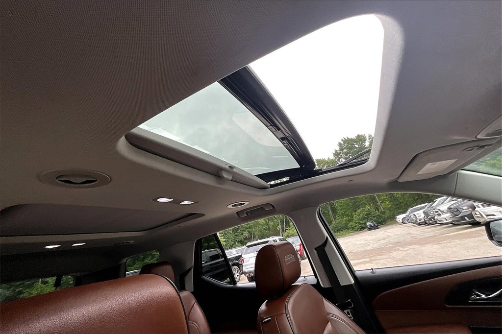 Used 2019 Chevrolet Traverse High Country image 27