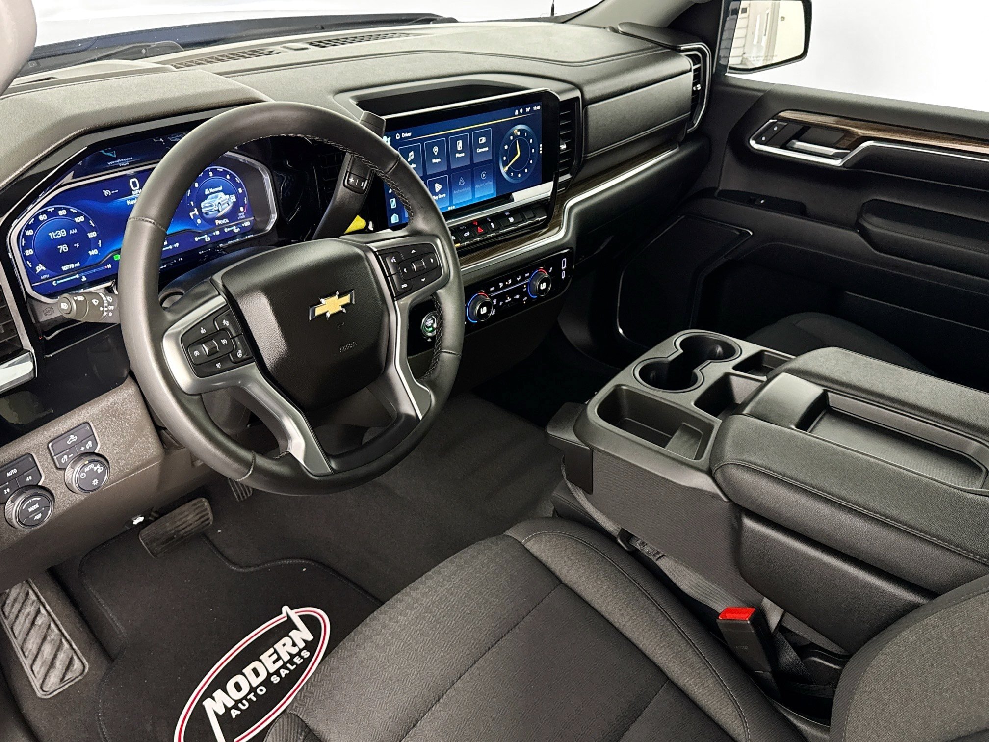 Used 2023 Chevrolet Silverado 1500 LT AWD/4WD image 8