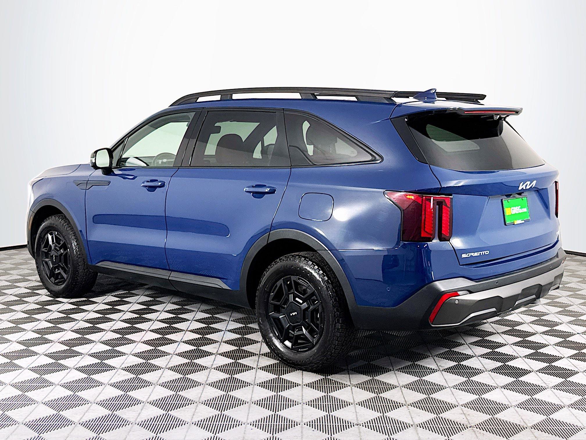 Used 2024 Kia Sorento SX Prestige w/ Olive Brown Leather Package image 6