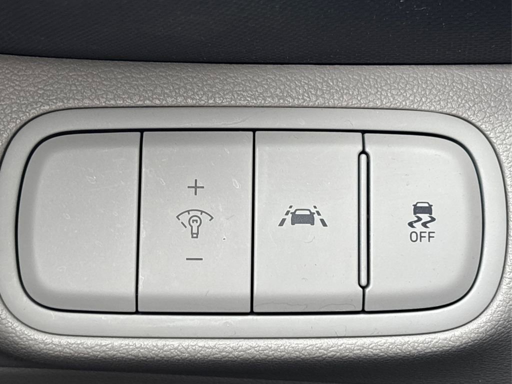 Used 2020 Hyundai Venue SEL w/ Convenience + Premium Package image 36