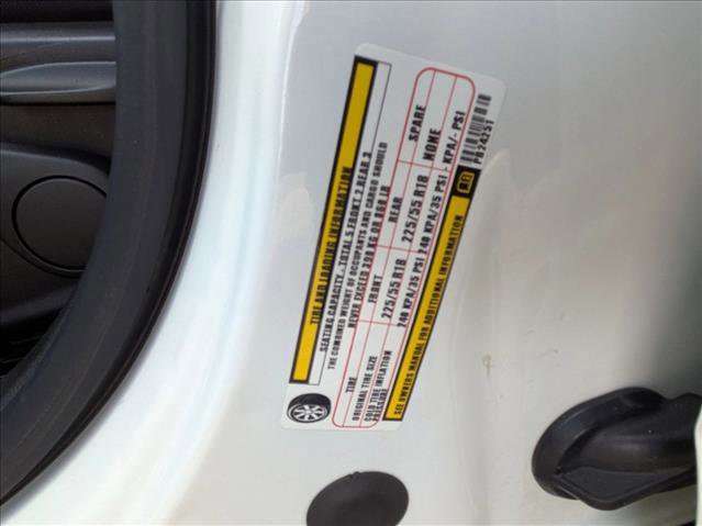 Used 2015 Jeep Renegade Latitude w/ Cold Weather Group image 23