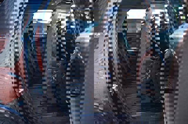 Used 2012 GMC Acadia SLT image 53