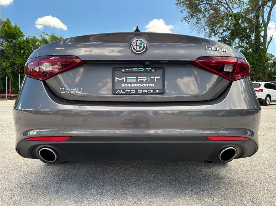 Used 2021 Alfa Romeo Giulia Sprint w/ Sun & Sound Package RWD image 16