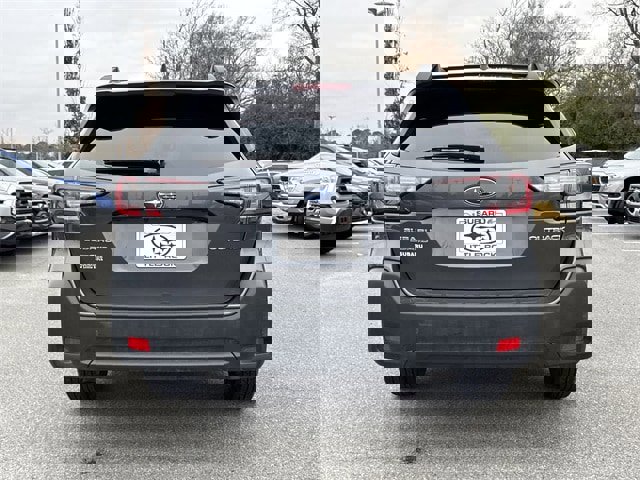 Used 2025 Subaru Outback Premium image 4