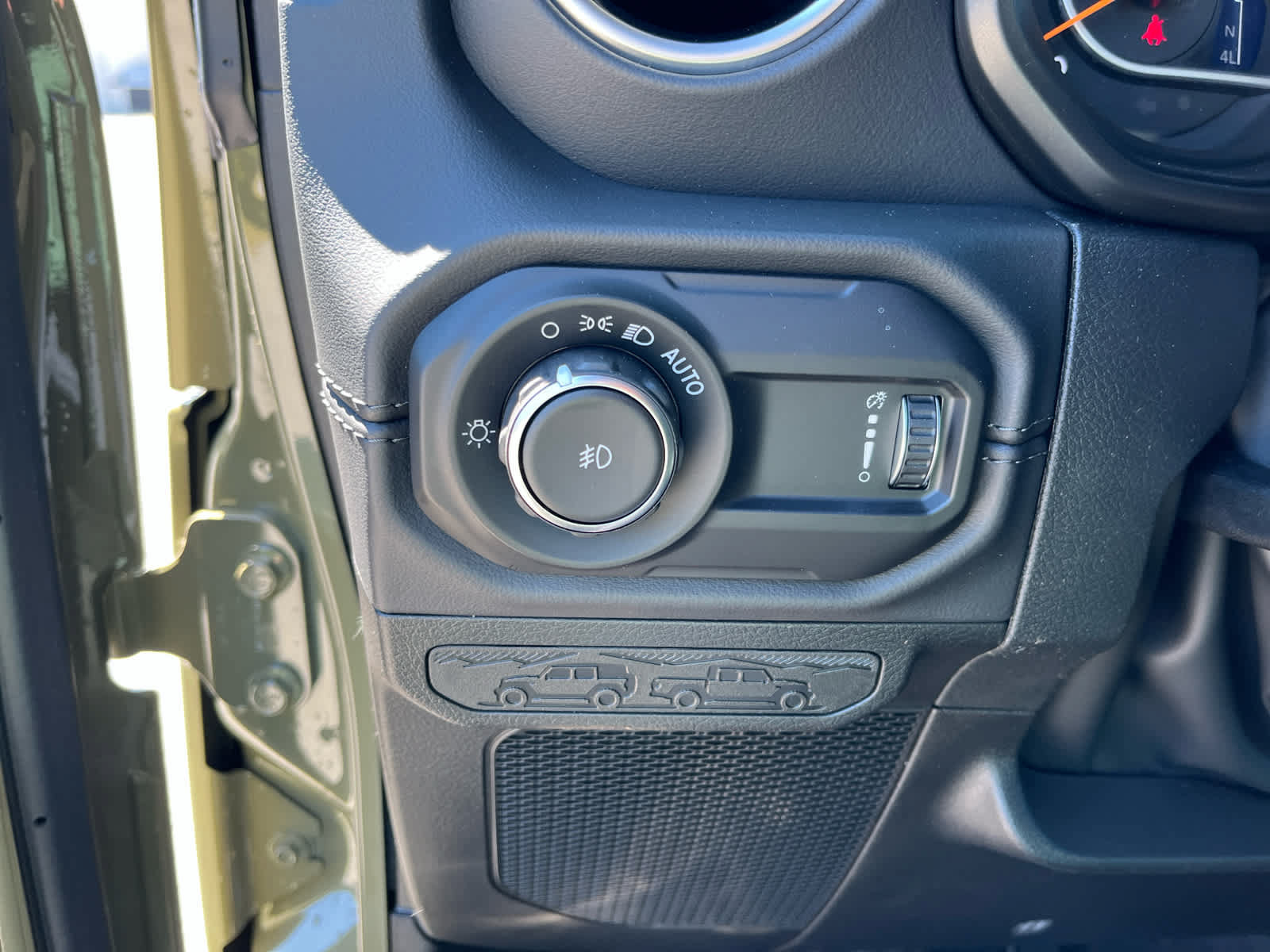 New 2026 Jeep Wrangler Unlimited Sahara AWD/4WD image 12