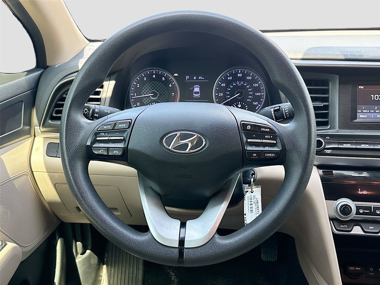 Used 2020 Hyundai Elantra SE FWD image 11