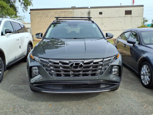 Used 2024 Hyundai Tucson Limited AWD/4WD image 3