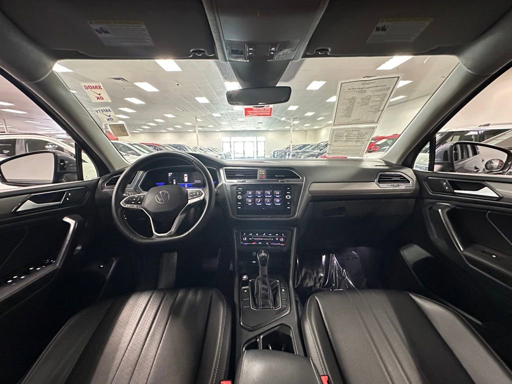 Used 2022 Volkswagen Tiguan SE FWD image 25