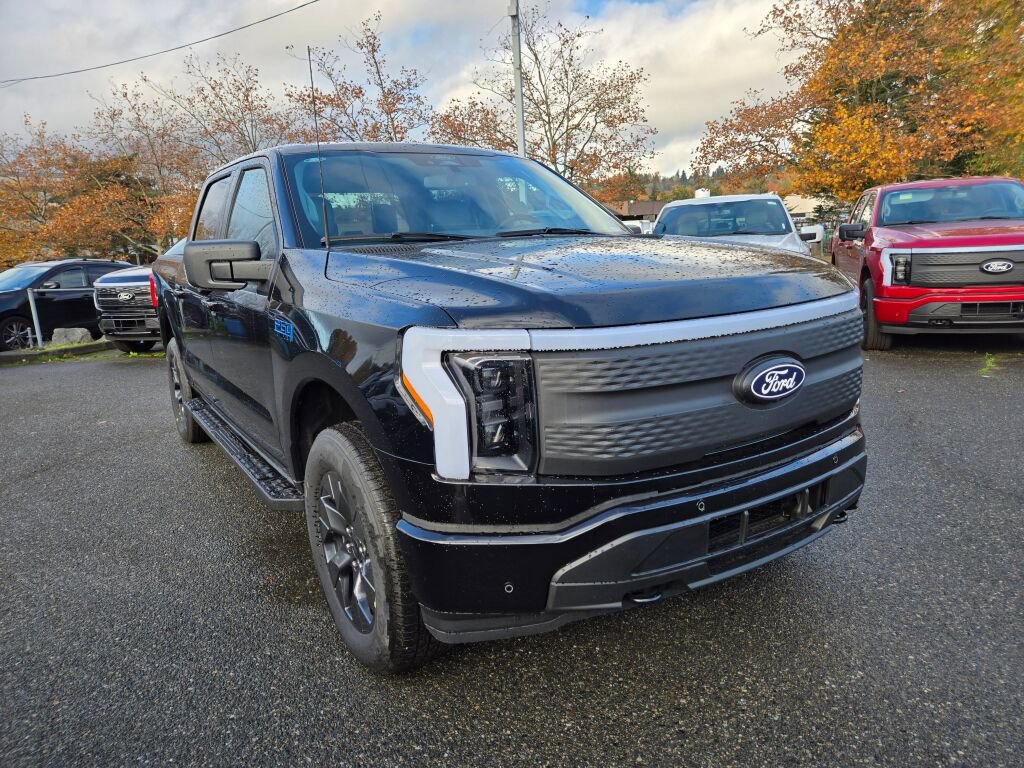 New 2025 Ford F150 Lightning Flash AWD/4WD image 3