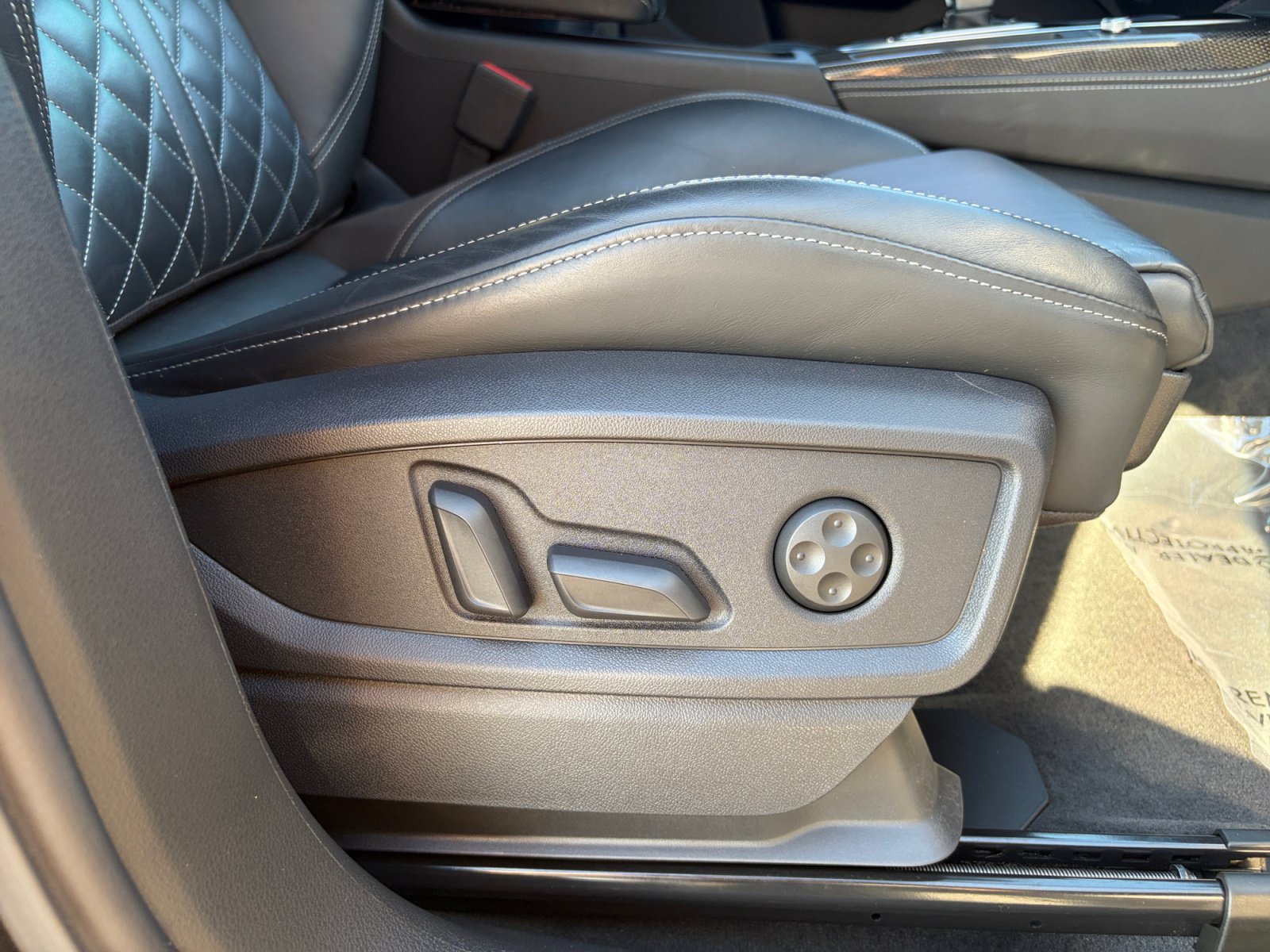 Used 2023 Audi SQ5 Premium Plus w/ Premium Plus Package AWD/4WD image 32