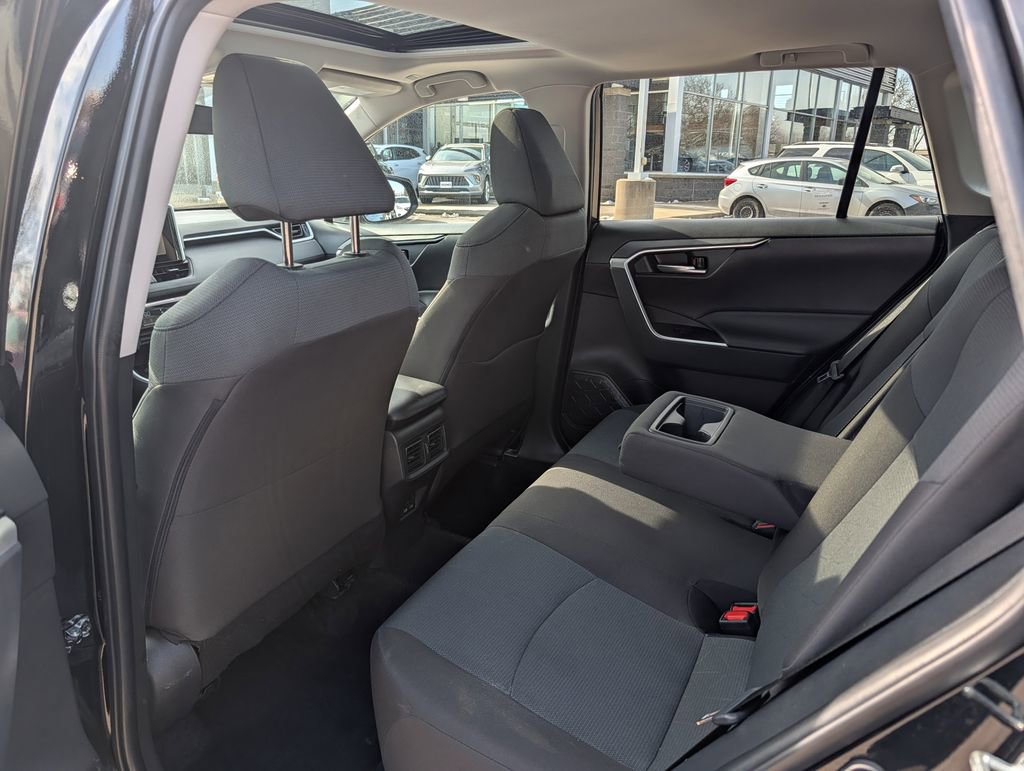 Used 2025 Toyota RAV4 XLE w/ Convenience Package image 25