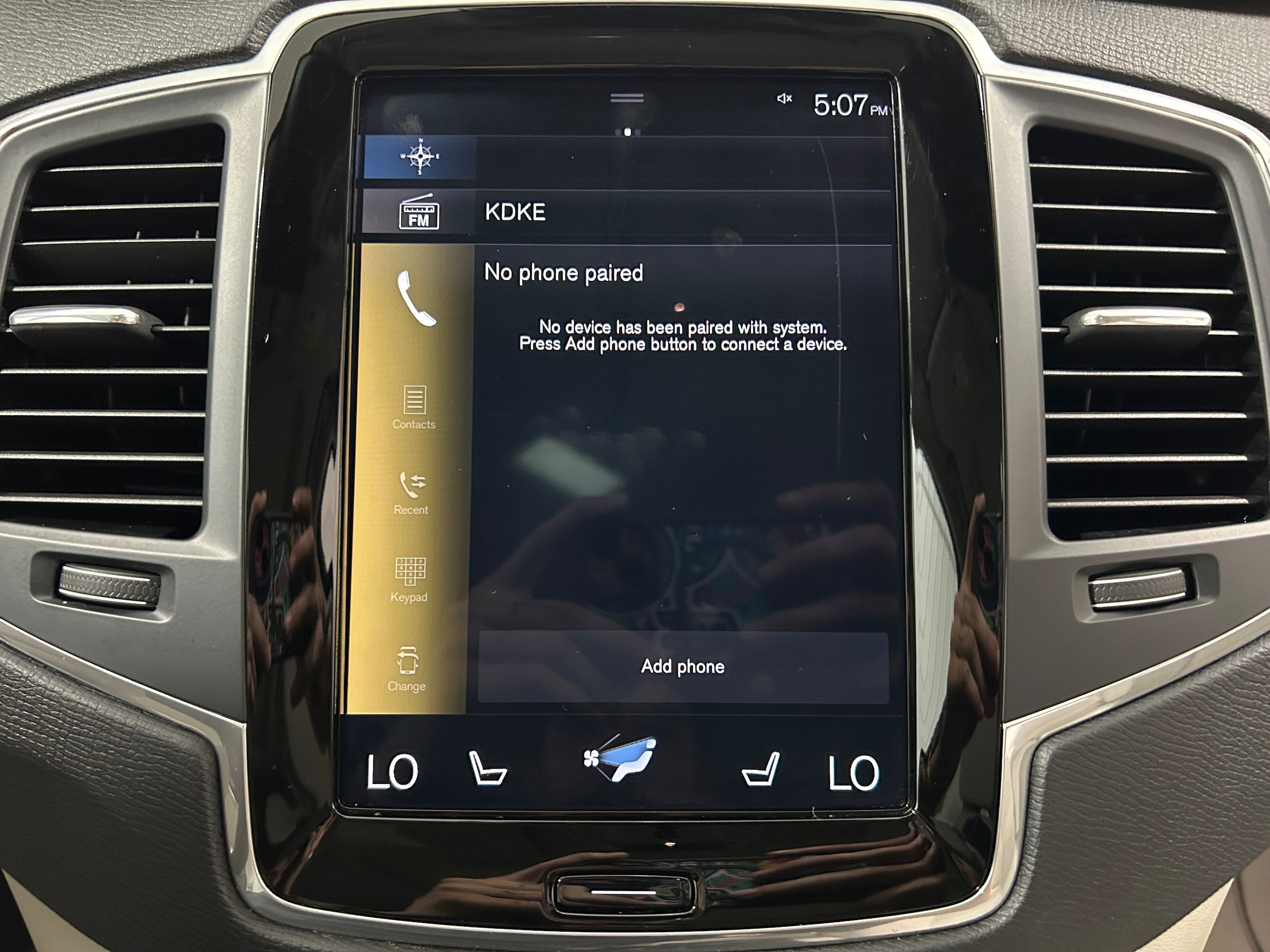 Used 2019 Volvo XC90 T6 Momentum w/ Advanced Package AWD/4WD image 7