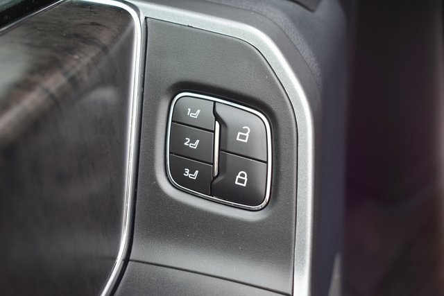 New 2025 Ford F250 Lariat w/ Lariat Ultimate Package image 16