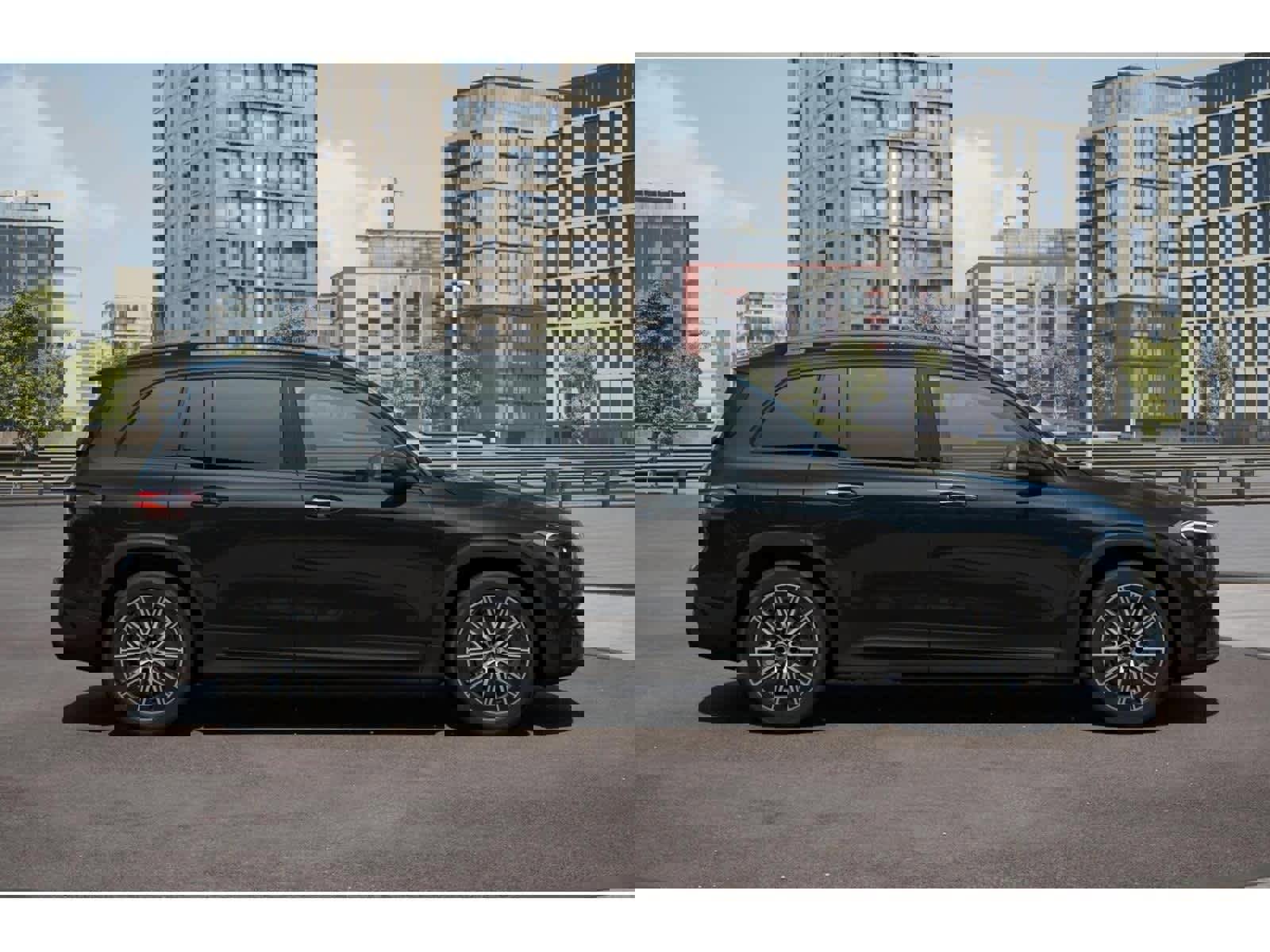 Used 2024 Mercedes-Benz EQB 350 4MATIC SUV image 32