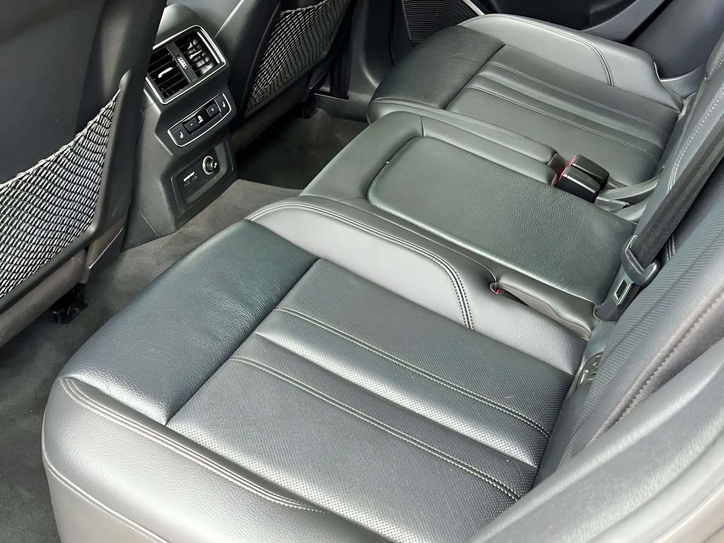 Used 2019 Audi Q5 Prestige w/ Prestige Package AWD/4WD image 13